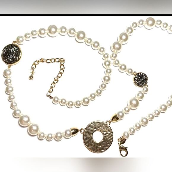 Vintage Jewelry Necklace SIGNED CHICO'S Pearl Bead Gold Tone CHUNKY Rhinestone - Picture 1 of 1
